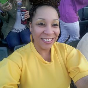 Meet your Posher, Deanna